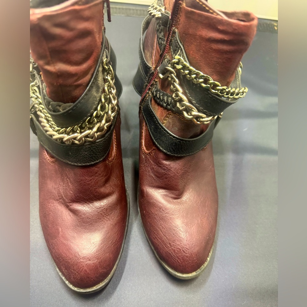 BKE Burgundy and Black Ankle Boots with Bold Chain Detail